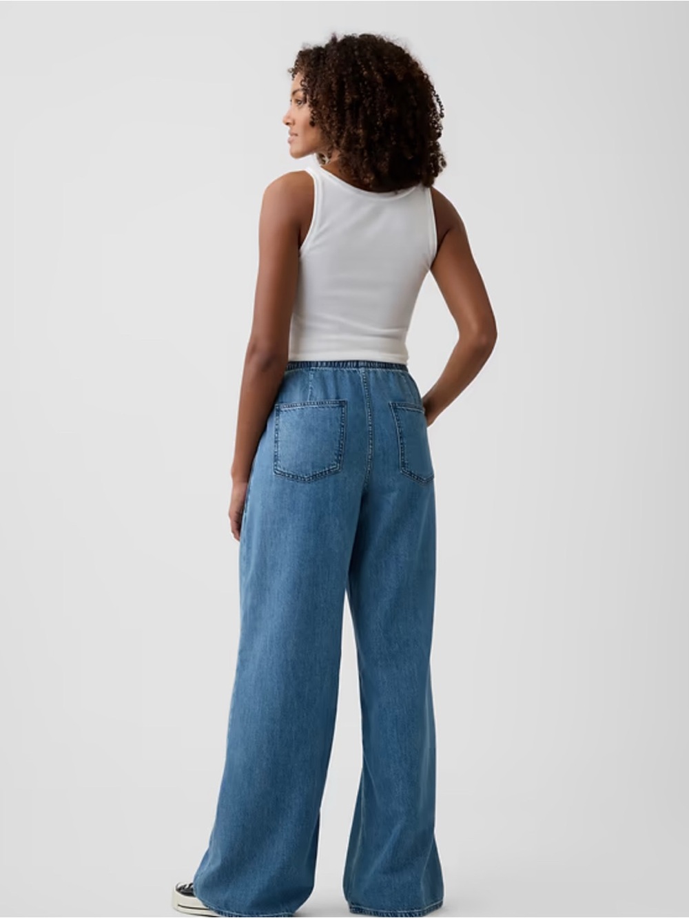 GAP Factory Mid Rise Soft Pull-On Wide-Leg Jeans - Picture 3 of 4